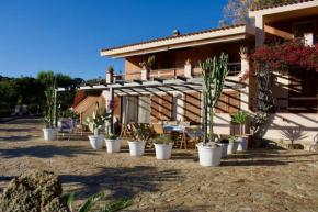 Villa con Splendido Giardino e Vista Mare a Osseddu - Olbia Pittulongu